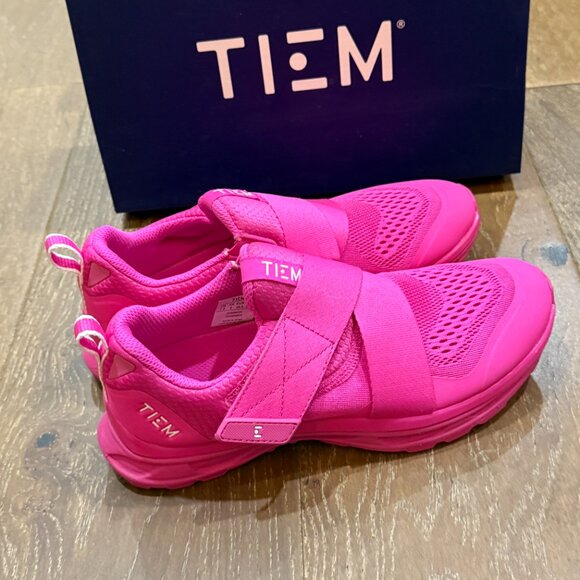 TIEM Slipstream Vivid Pink w/ SPD clips Size 7.5 HOT PINK CYCLE SHOES - Picture 5 of 8